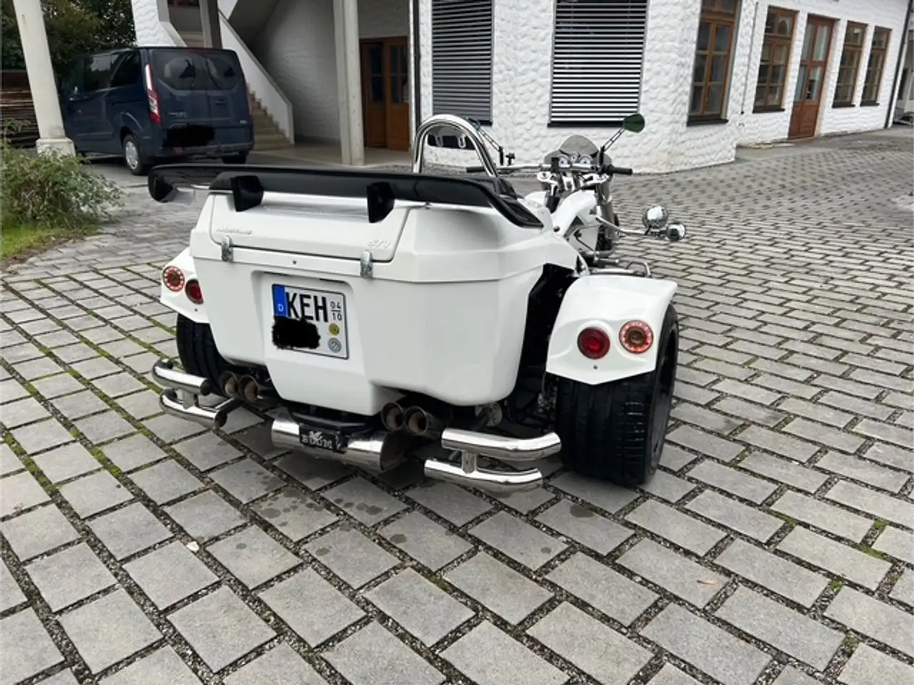 Boom Trike Mustang