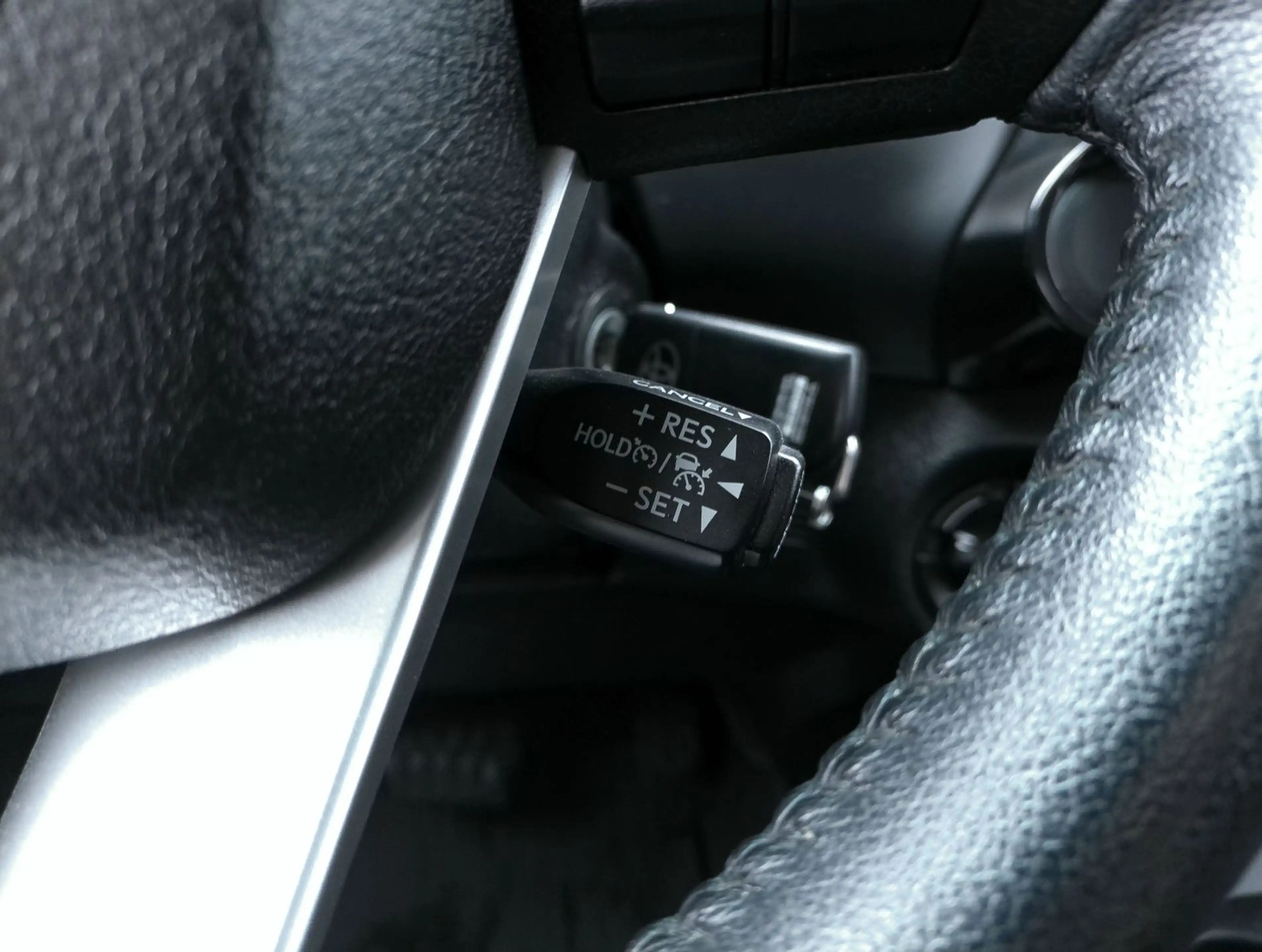 Toyota Hilux Double Cab Comfort 4x4*AHK*A/T Bereifung* — photo 14