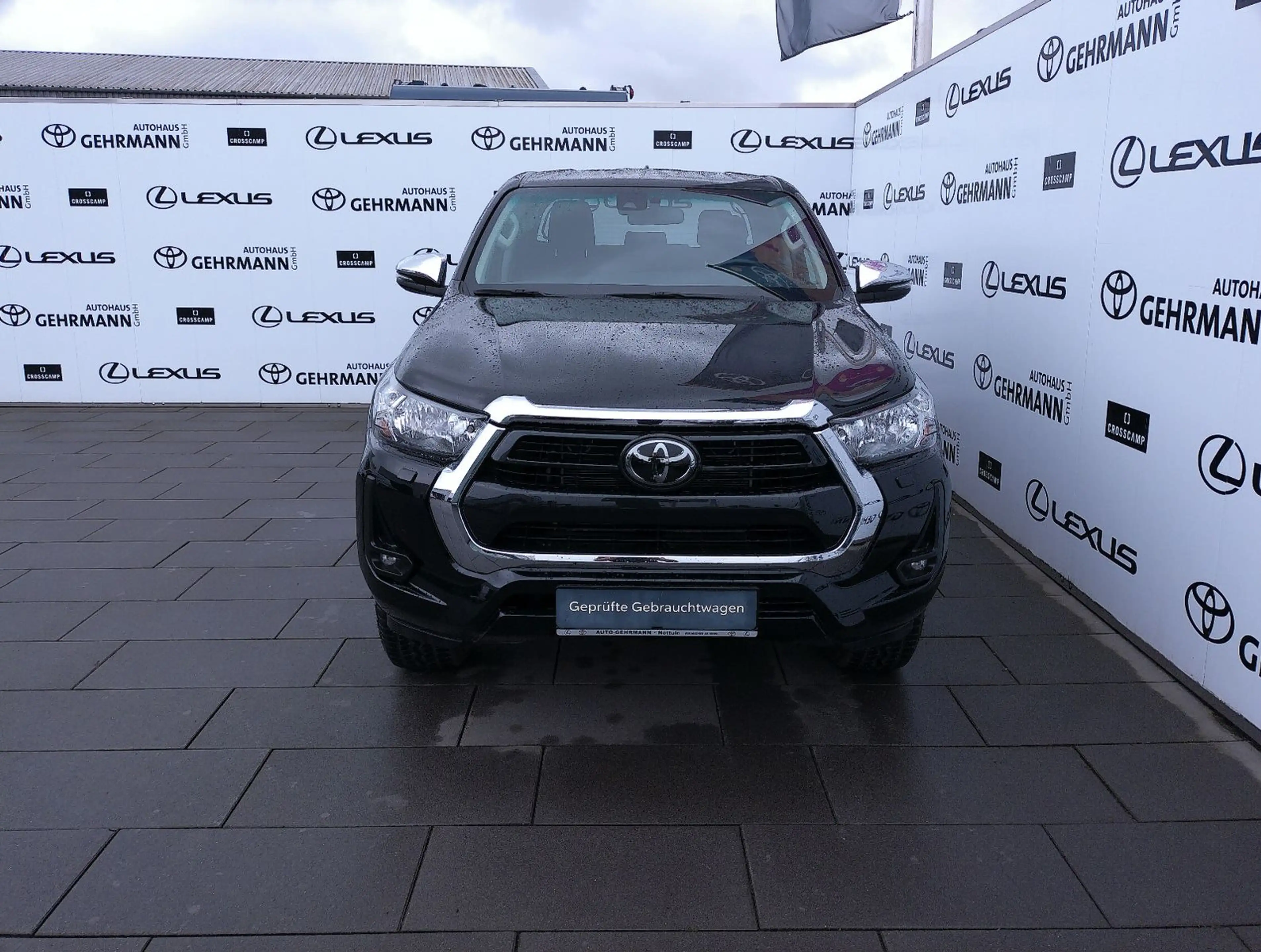 Toyota Hilux Double Cab Comfort 4x4*AHK*A/T Bereifung* — photo 2