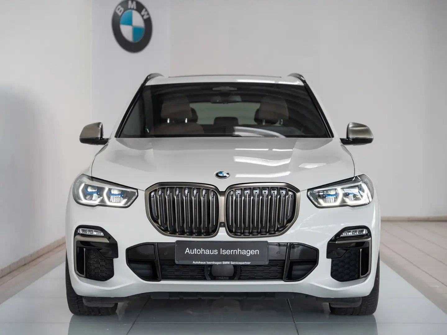 BMW X5 M d DisplKey 360° H/K HUD DAB Panorama AHK bijela - 2