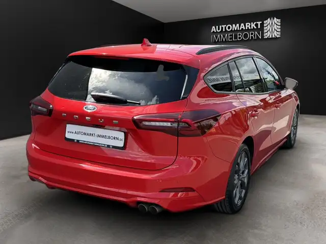 Ford Focus view 11