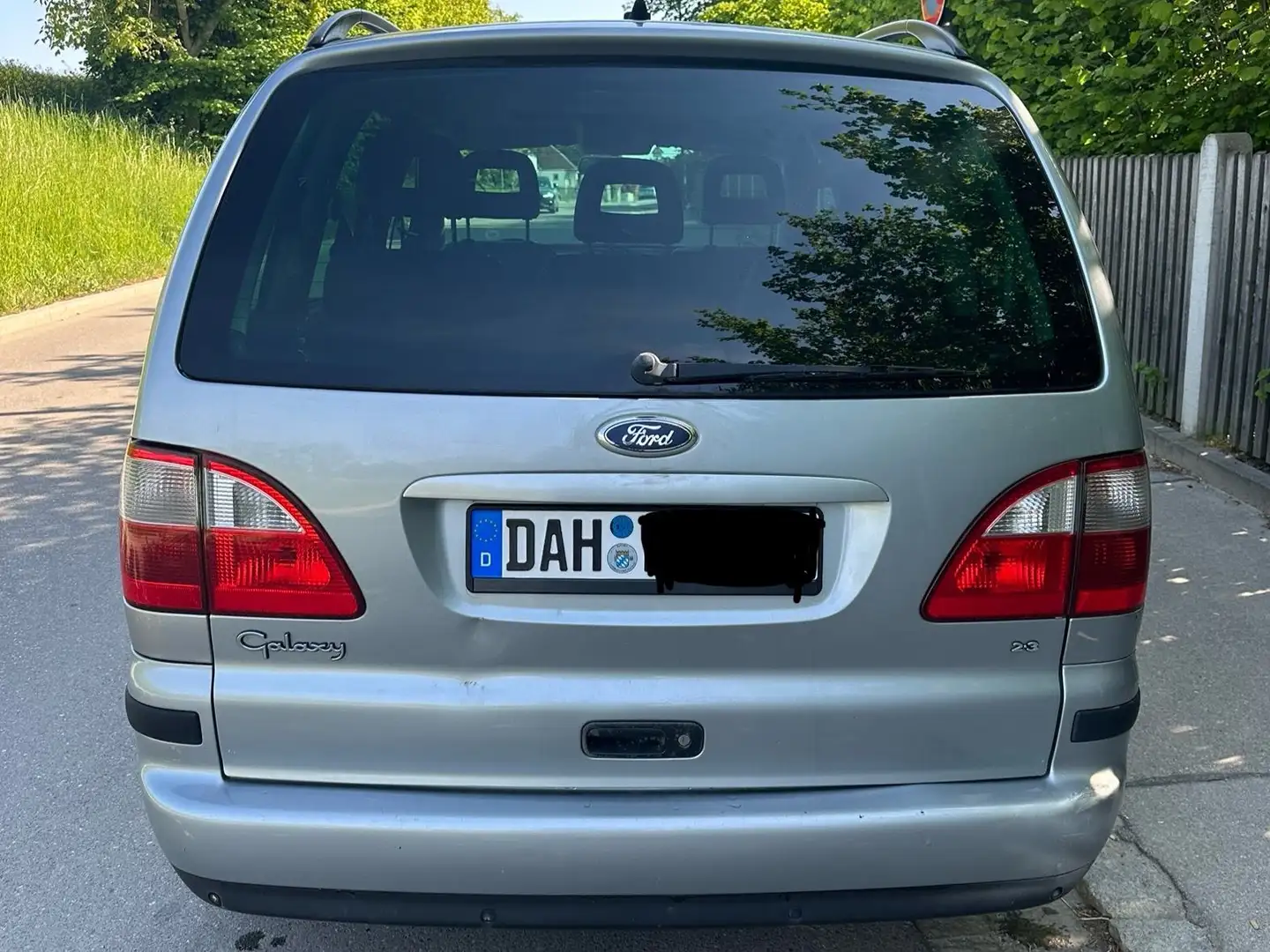Ford Galaxy Galaxy 16V Aut. Ghia Argent - 2