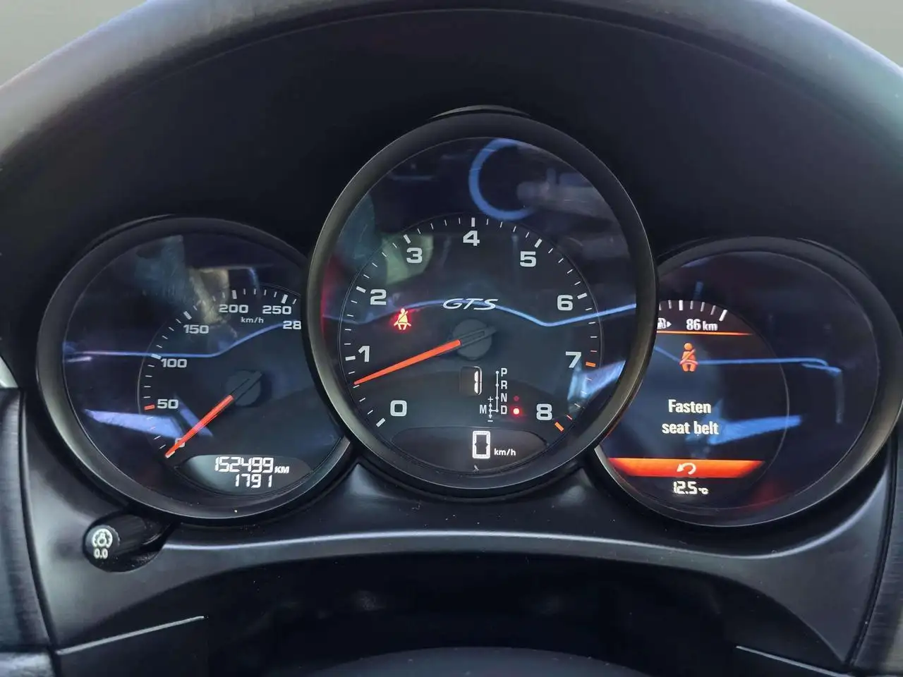 Porsche Macan снимка Porsche Macan