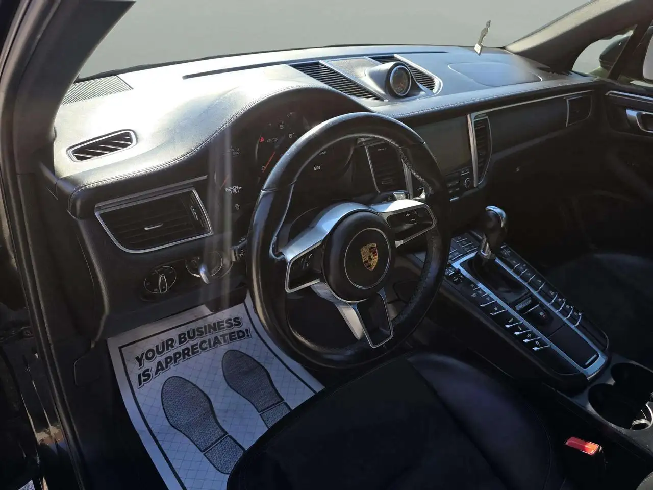Porsche Macan снимка Porsche Macan