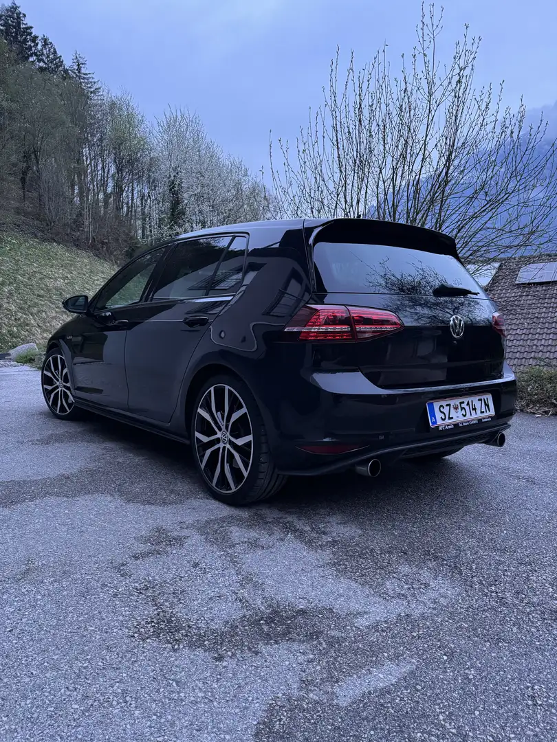 Volkswagen Golf GTI 2,0 TSI Performance - 2