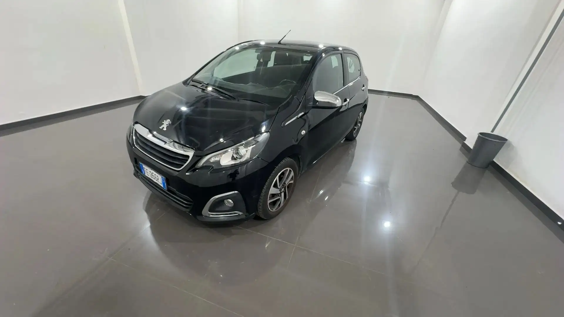 Peugeot 108 108 5P 1.0 VTI Allure E6 69CV Nero - 1