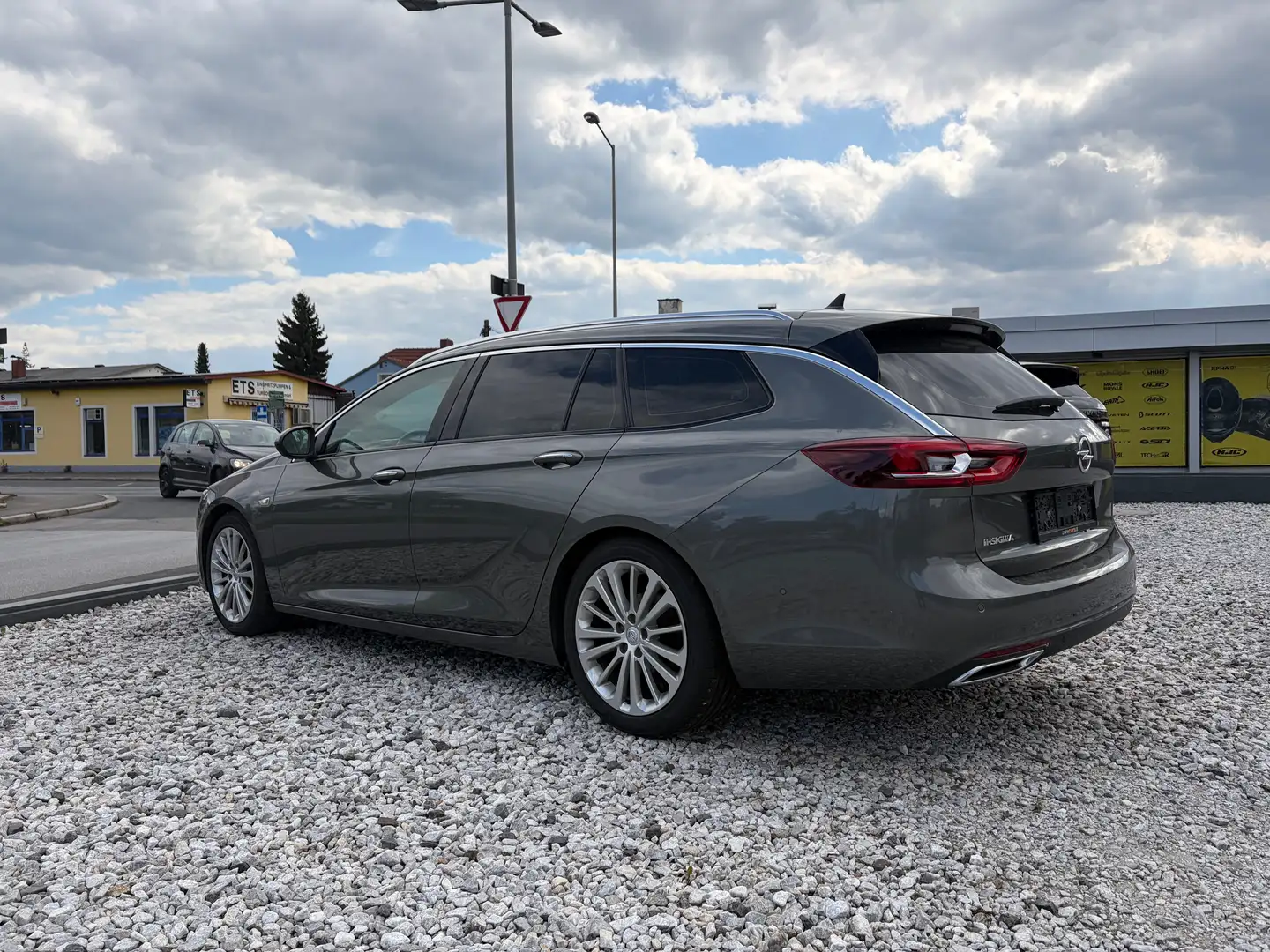 Opel Insignia Sports Tourer Innovation-Vollausstattung!! - 2