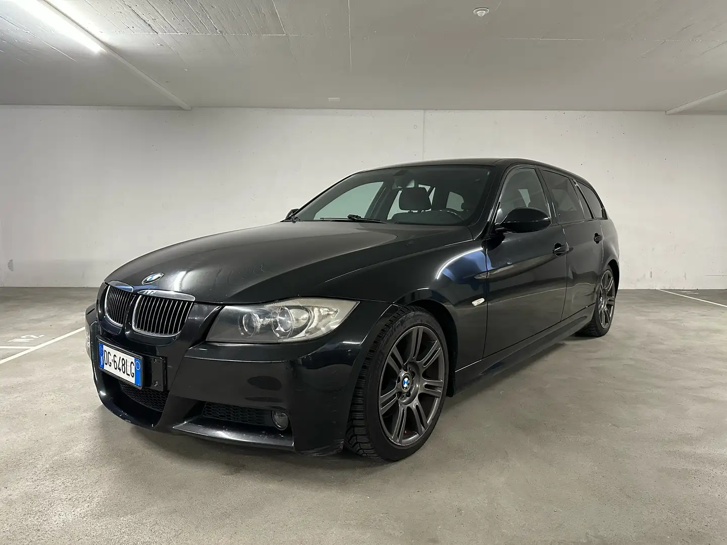 BMW 330 330d+Touring+Msport Nero - 1