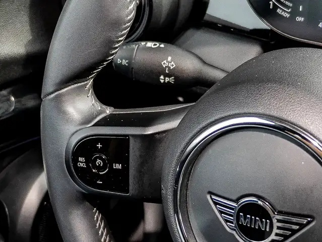 Mini Cooper Cooper view 11
