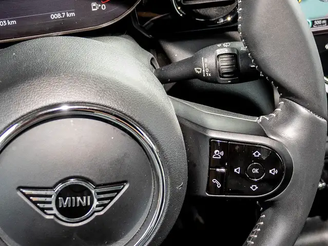 Mini Cooper Cooper view 13