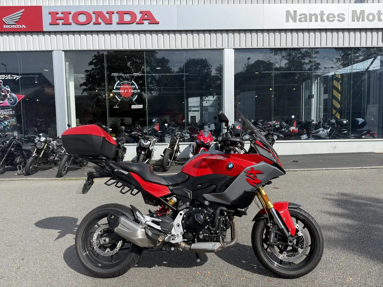 BMW F 900 XR