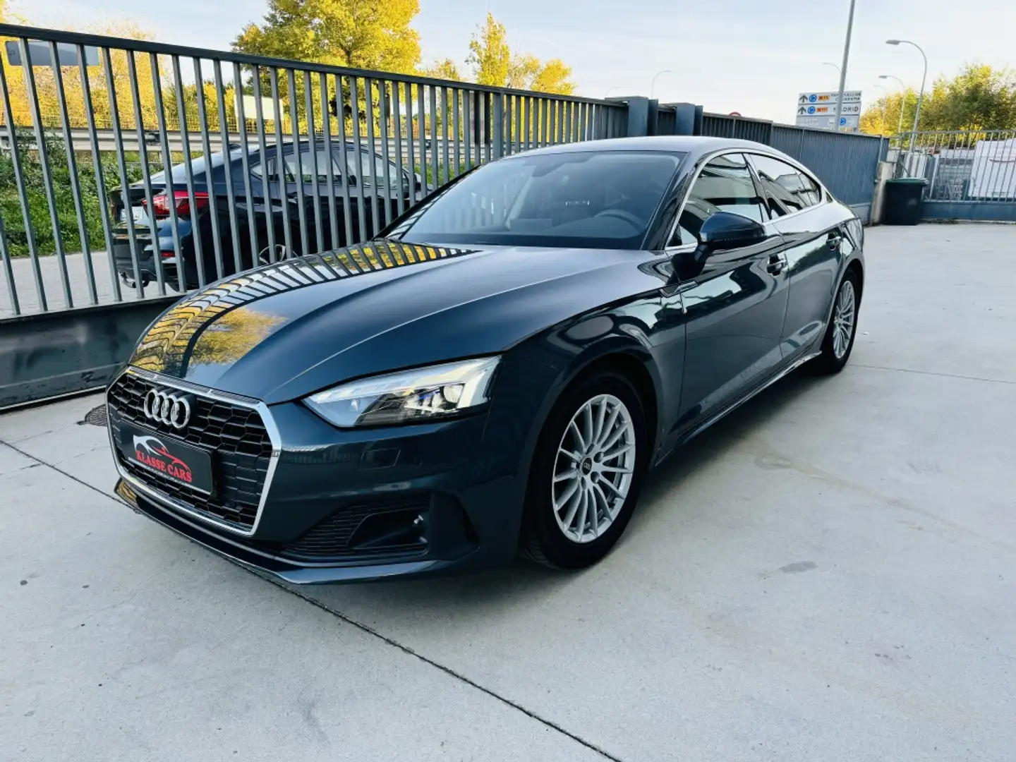 Audi A5 Sportback 40 TDI Advanced S tronic Grau - 2
