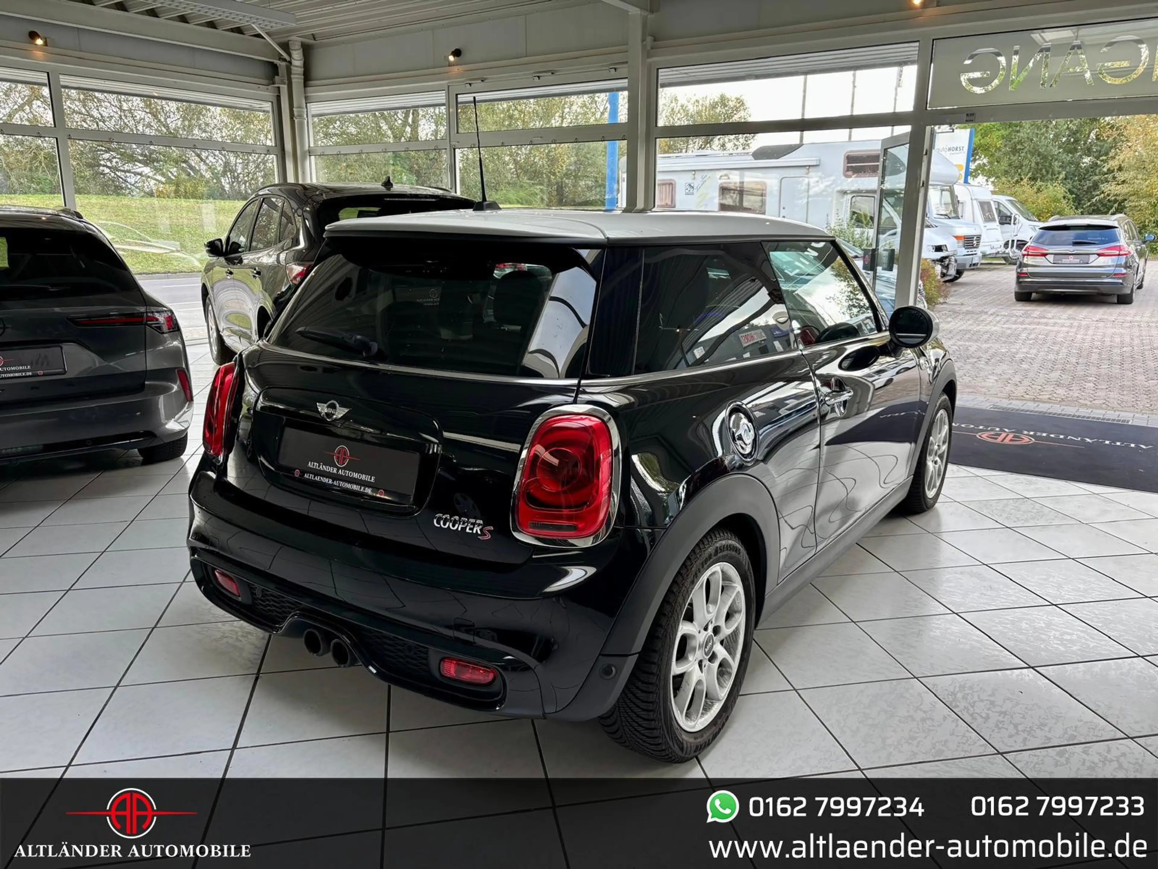 MINI Cooper S *LED*PANO*DCC*SHZ* — photo 8