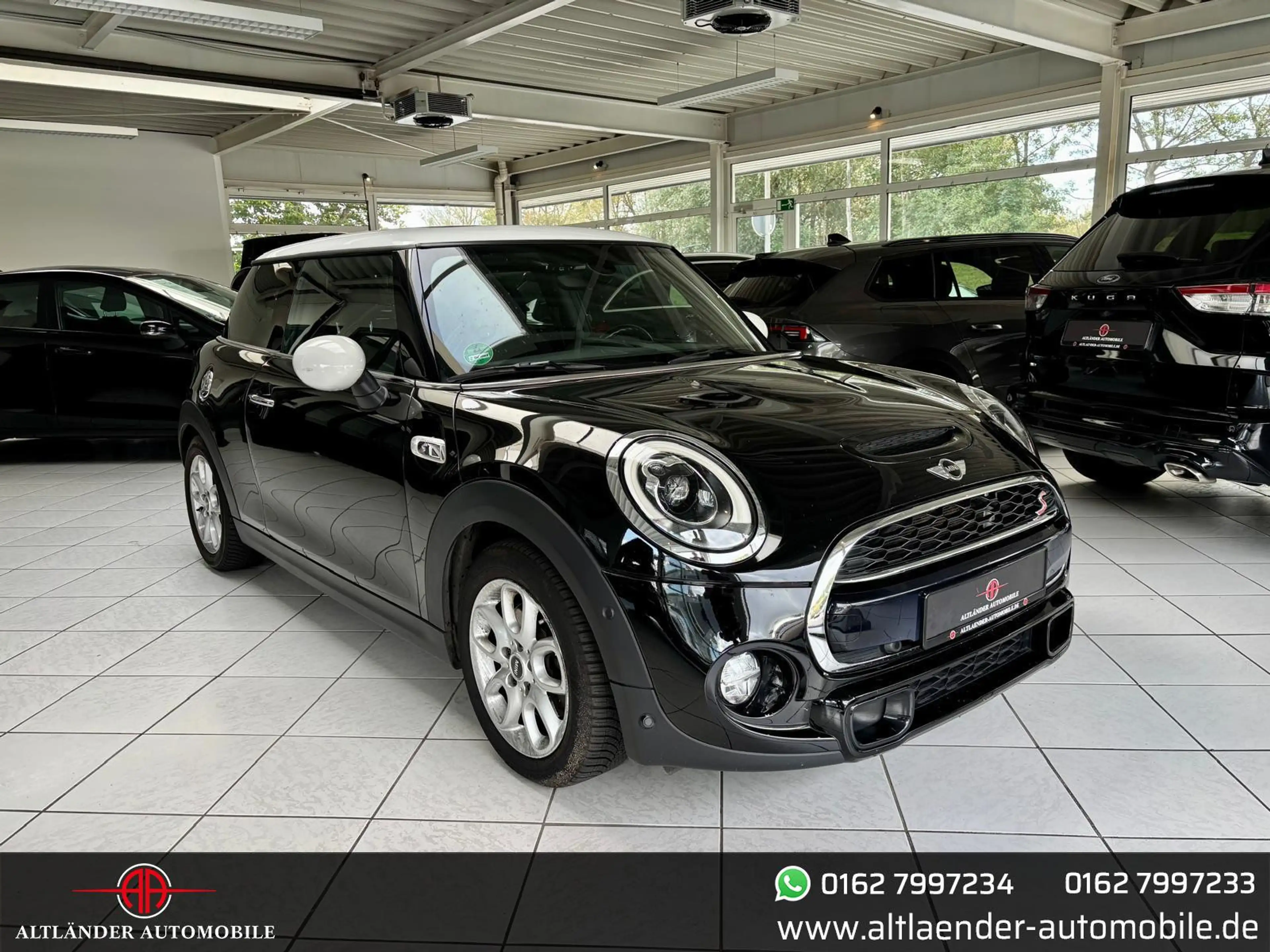 MINI Cooper S *LED*PANO*DCC*SHZ* — photo 3