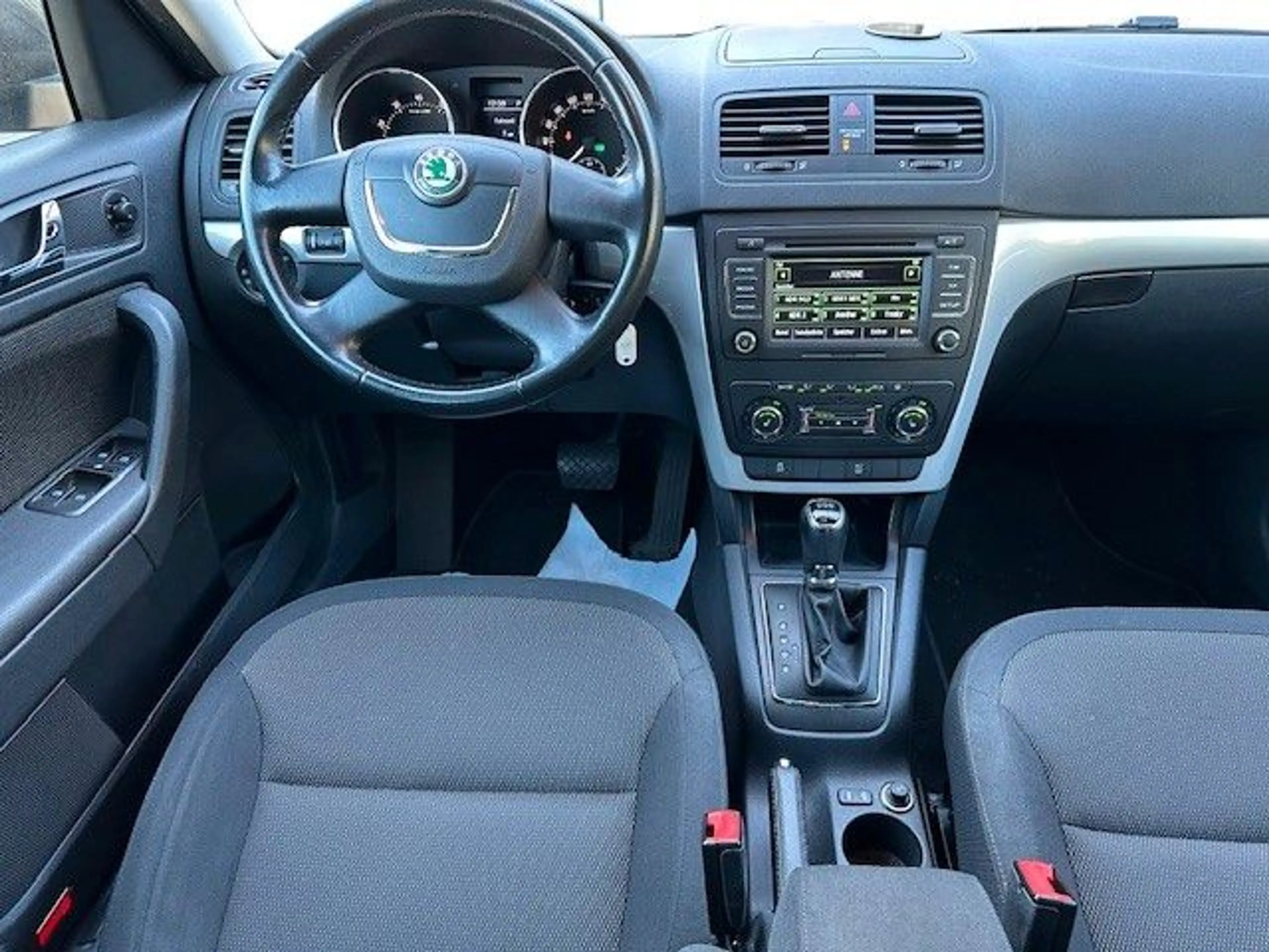 Skoda Yeti Ambition Plus Edition/Automatik/Sitzhzg/PDC — photo 10