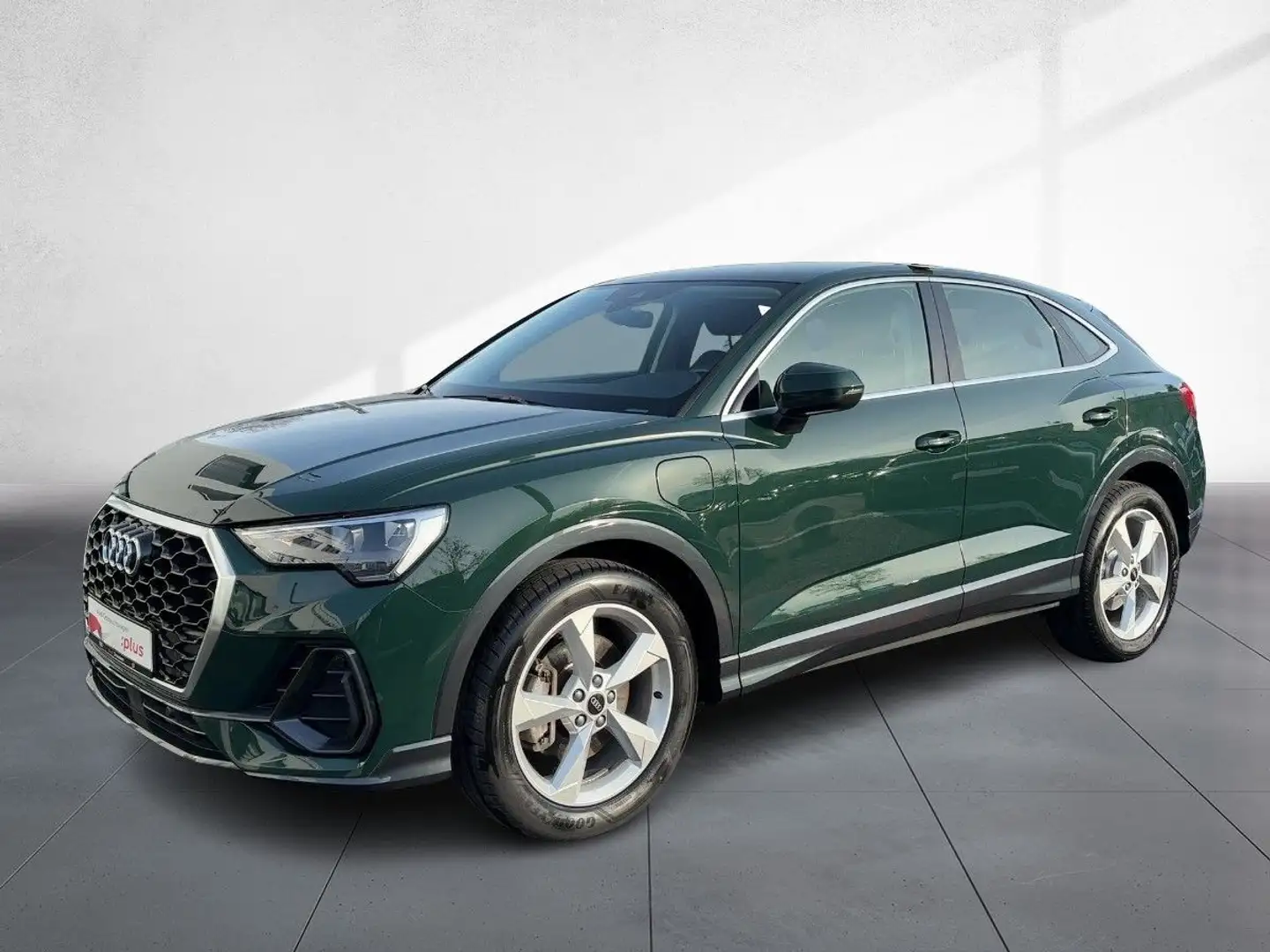 Audi Q3 45 TFSI e Navi S tronic Grün - 2
