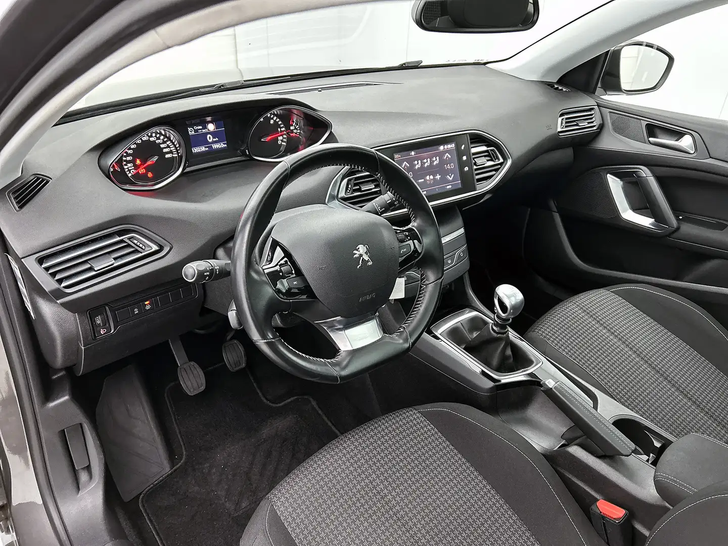 Peugeot 308 1.5 HDi 131PK 5Drs. Executive / Panoramadak / Dist Grigio - 2