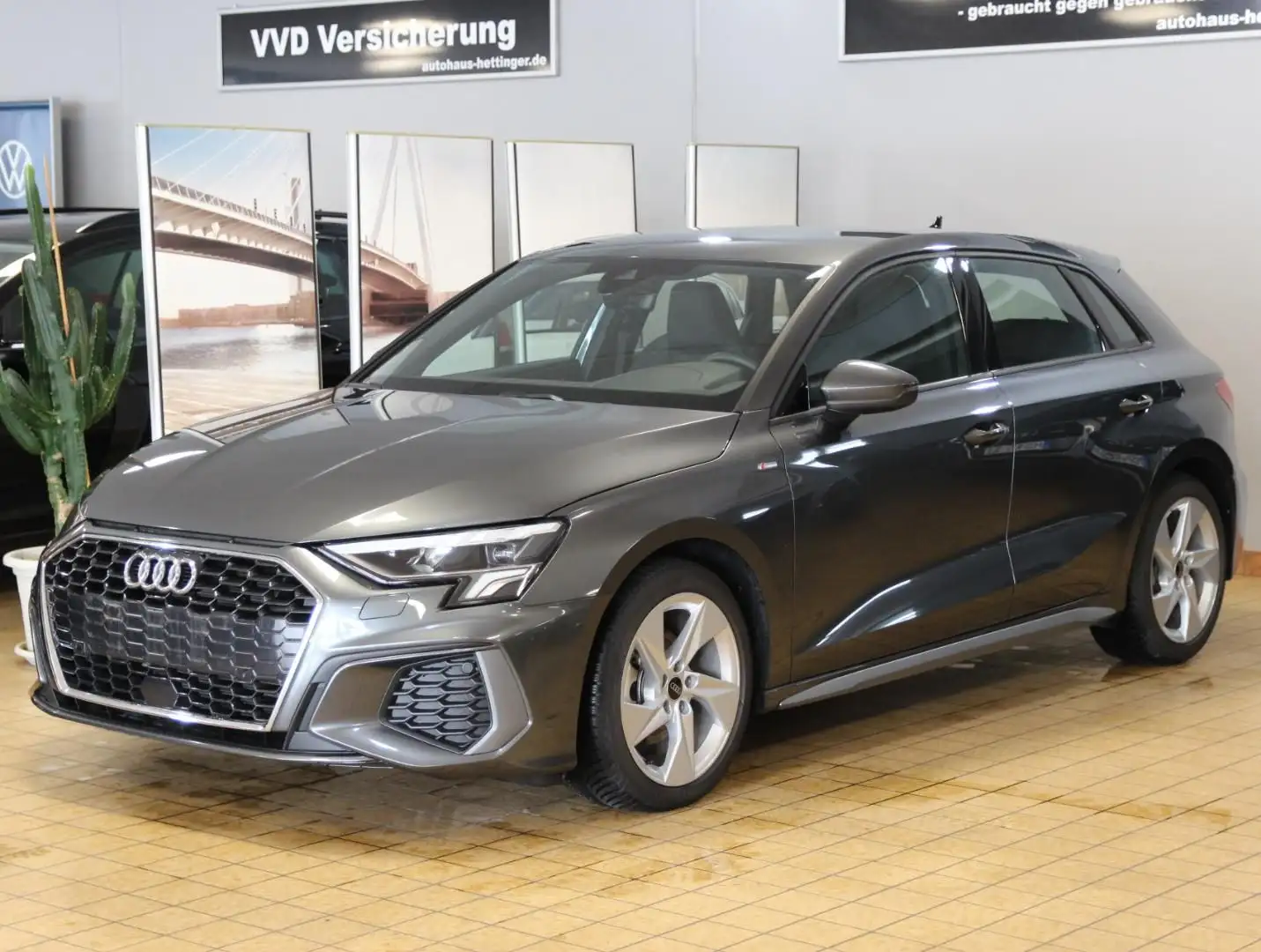 Audi A3 Sportback S line 1.5 TSI,S-Tronic,AHK,Navi,LE Grau - 1