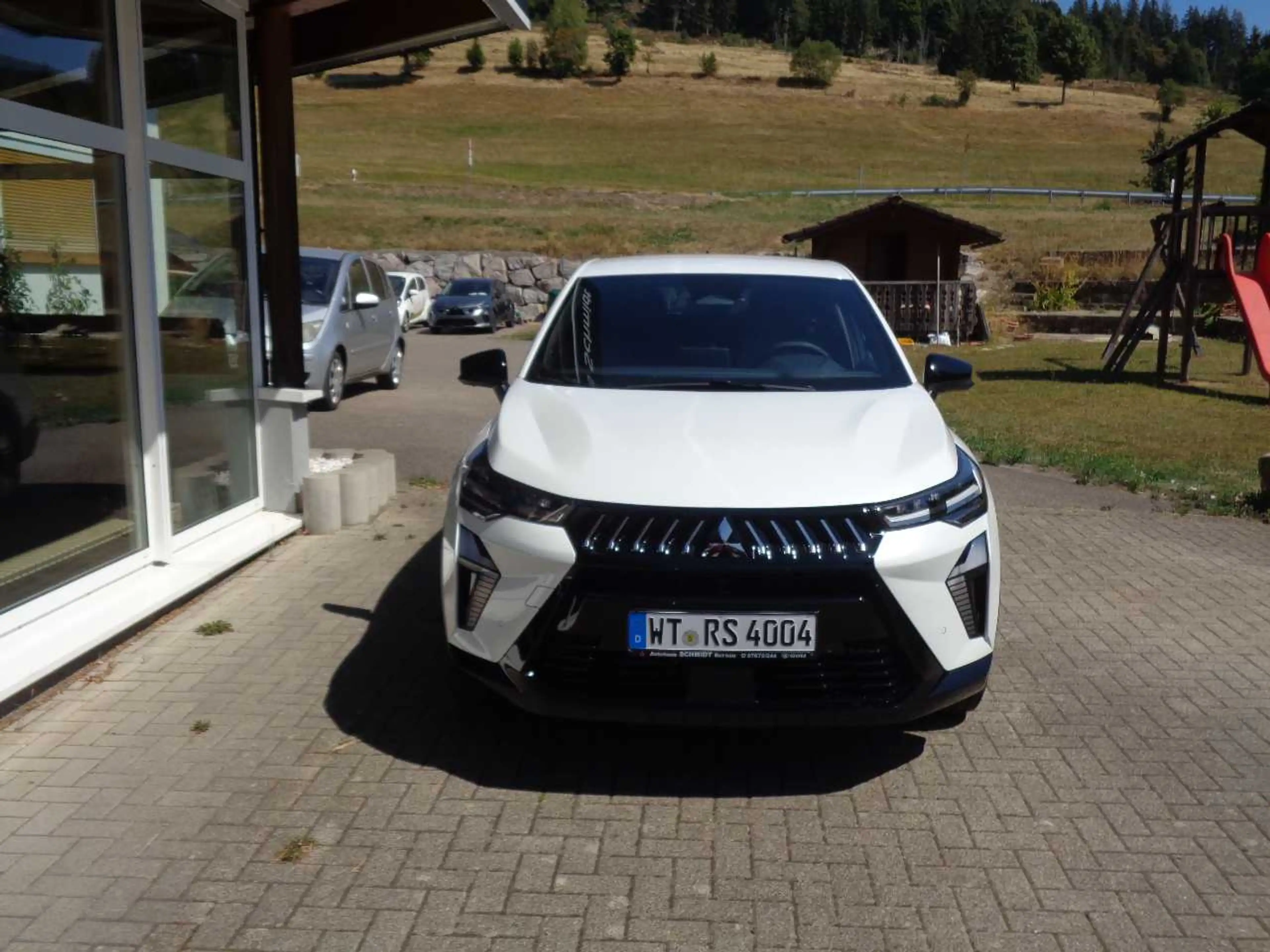 Mitsubishi Grandis Intro Edition 1.8 Hybrid — photo 3