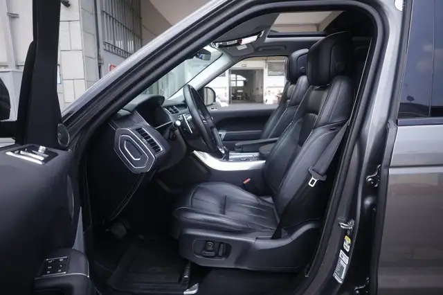 Land Rover Range Rover Sport view 19