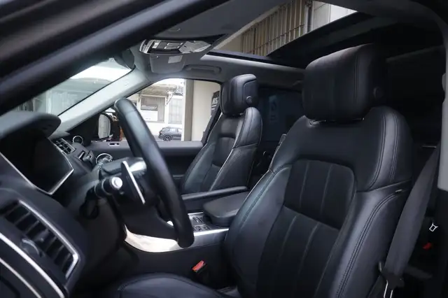 Land Rover Range Rover Sport view 18