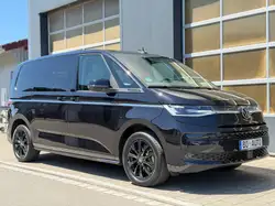 Volkswagen T7 Multivan STYLE Leder PANO AHK DCC ACC 7-Sitzer Keyless StdHzg. 18 - fotografija vozila