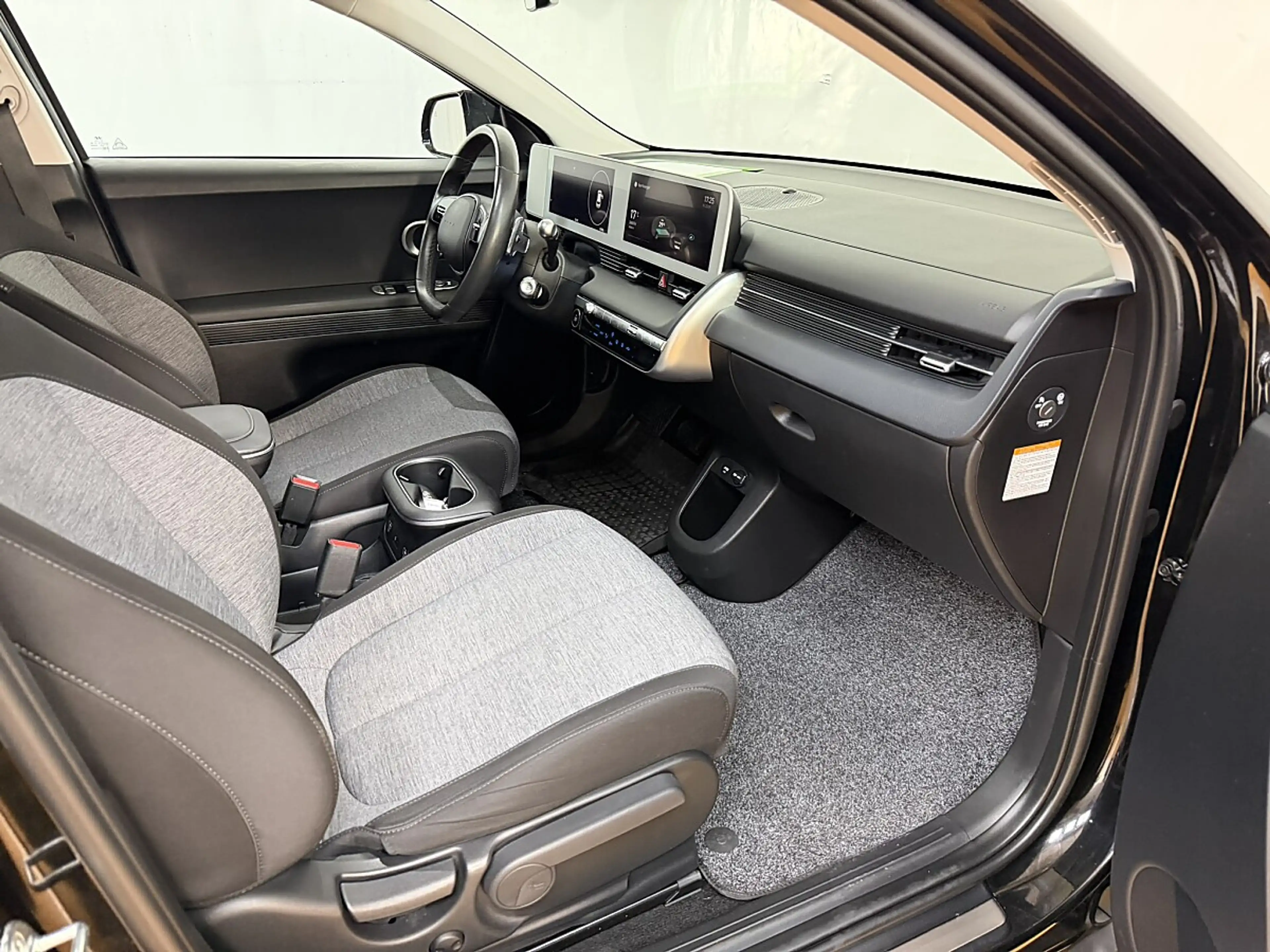 Hyundai IONIQ 5 Elektro Plus Line Elektro 4WD — photo 11
