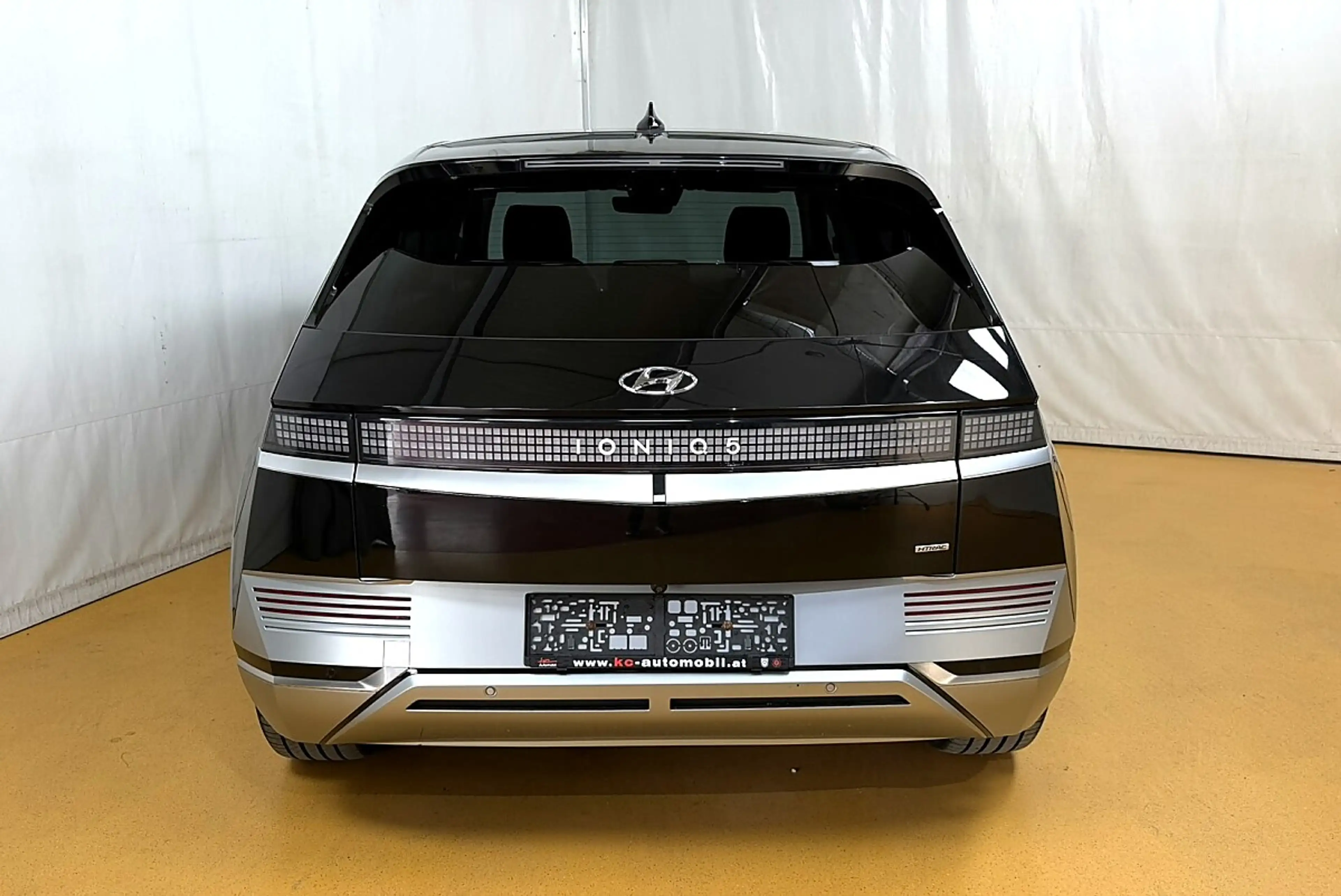 Hyundai IONIQ 5 Elektro Plus Line Elektro 4WD — photo 12
