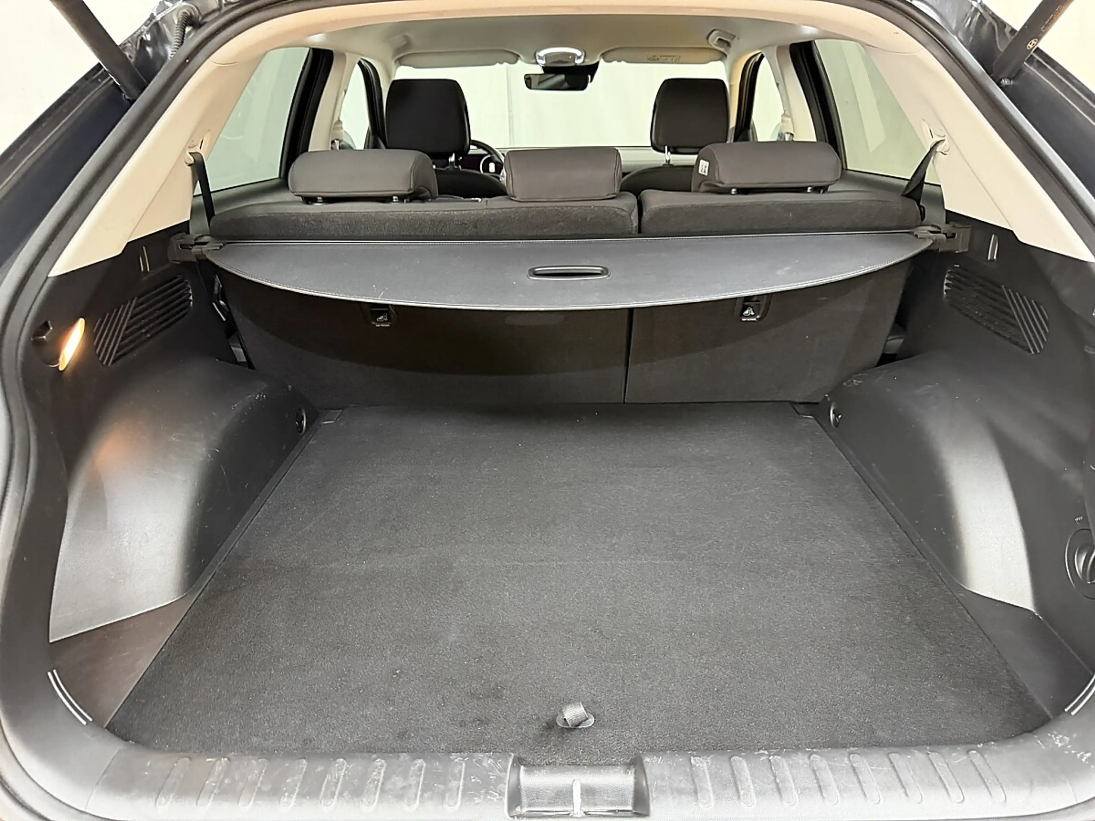 Hyundai IONIQ 5 Elektro Plus Line Elektro 4WD — photo 24