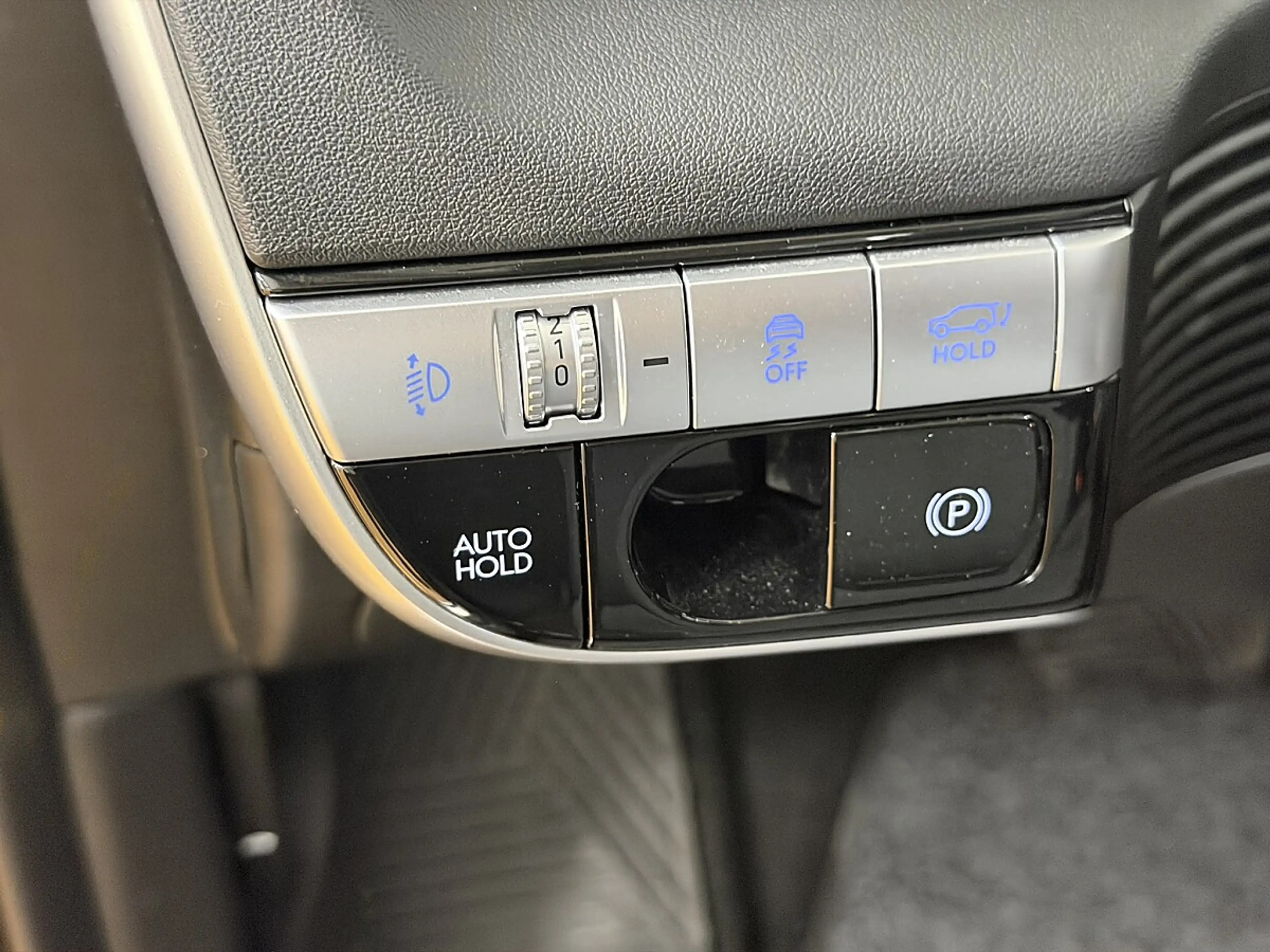 Hyundai IONIQ 5 Elektro Plus Line Elektro 4WD — photo 22