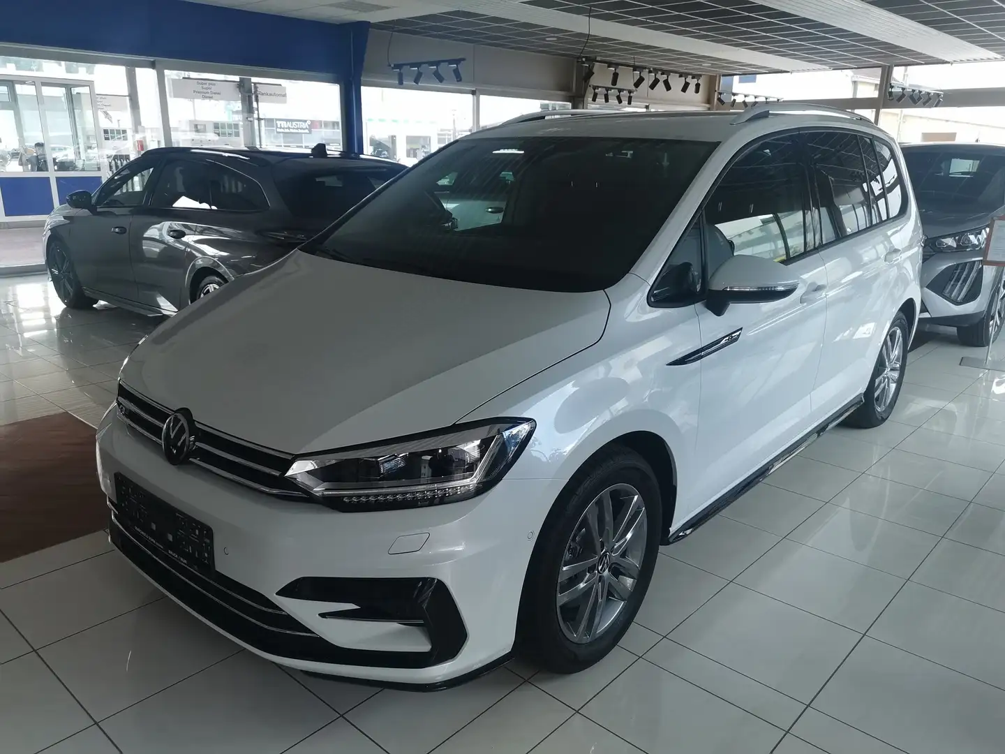 Volkswagen Touran Touran 1,5 TSI R-Line DSG 7-Sitzer Weiß - 1