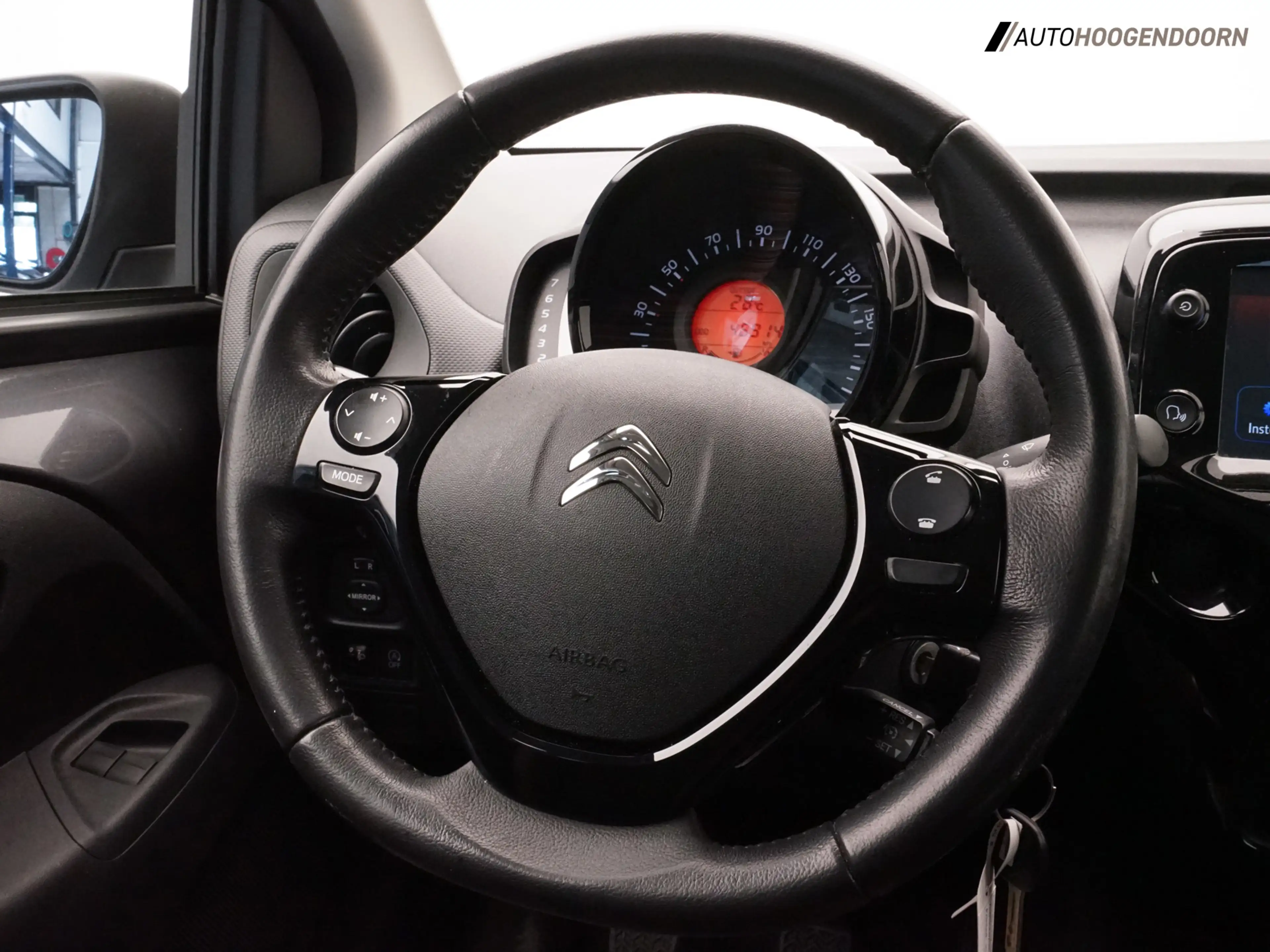 Citroen C1 1.0 VTi Shine Sport (APPLE CARPLAY,CAMERA,LM-VELGE — photo 13