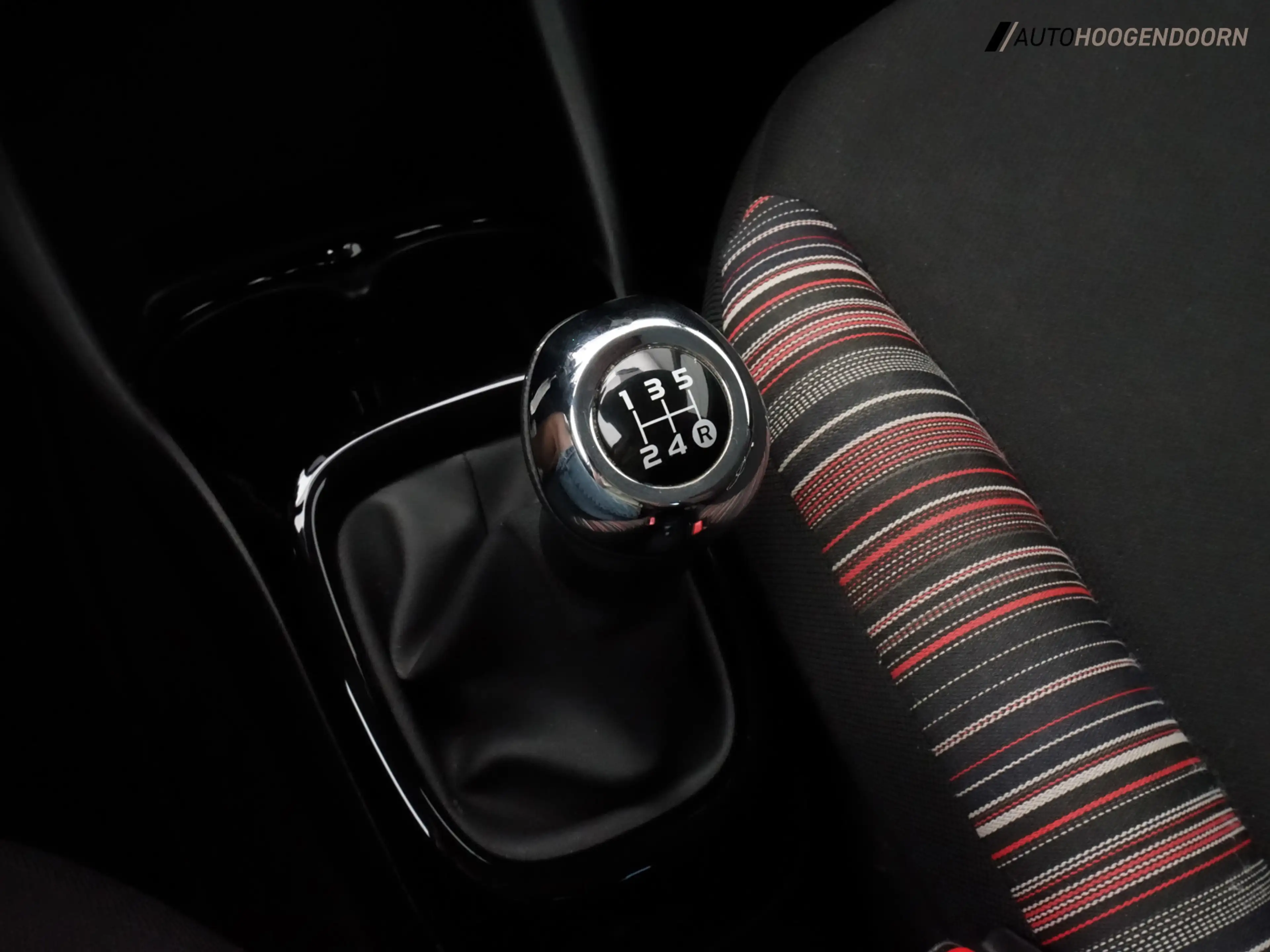 Citroen C1 1.0 VTi Shine Sport (APPLE CARPLAY,CAMERA,LM-VELGE — photo 24