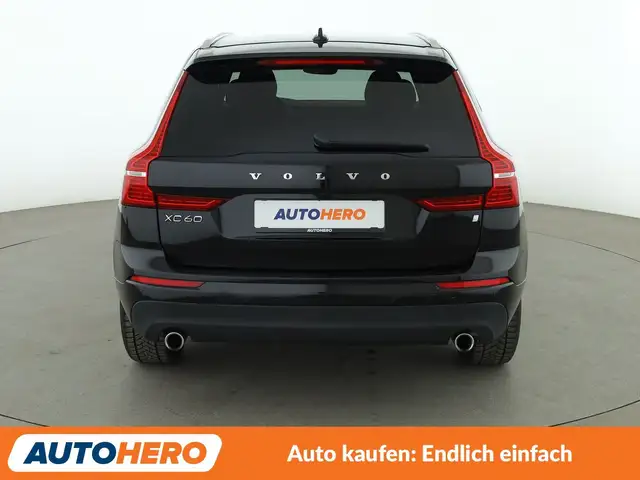 Volvo XC60 view 5
