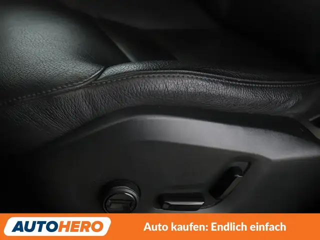 Volvo XC60 view 27