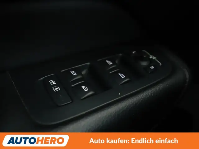 Volvo XC60 view 25