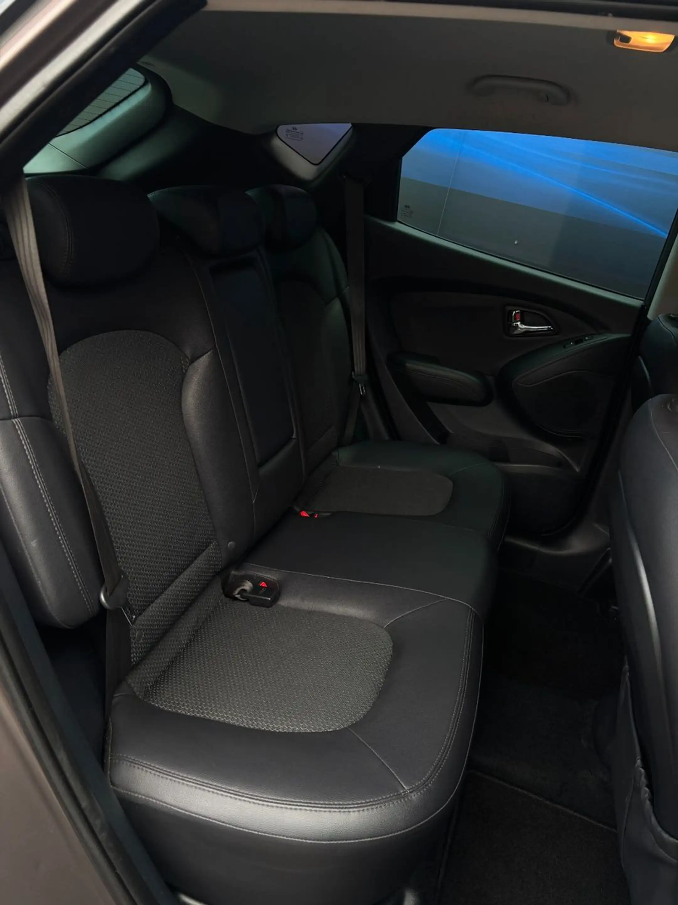 Hyundai iX35 Style — photo 11