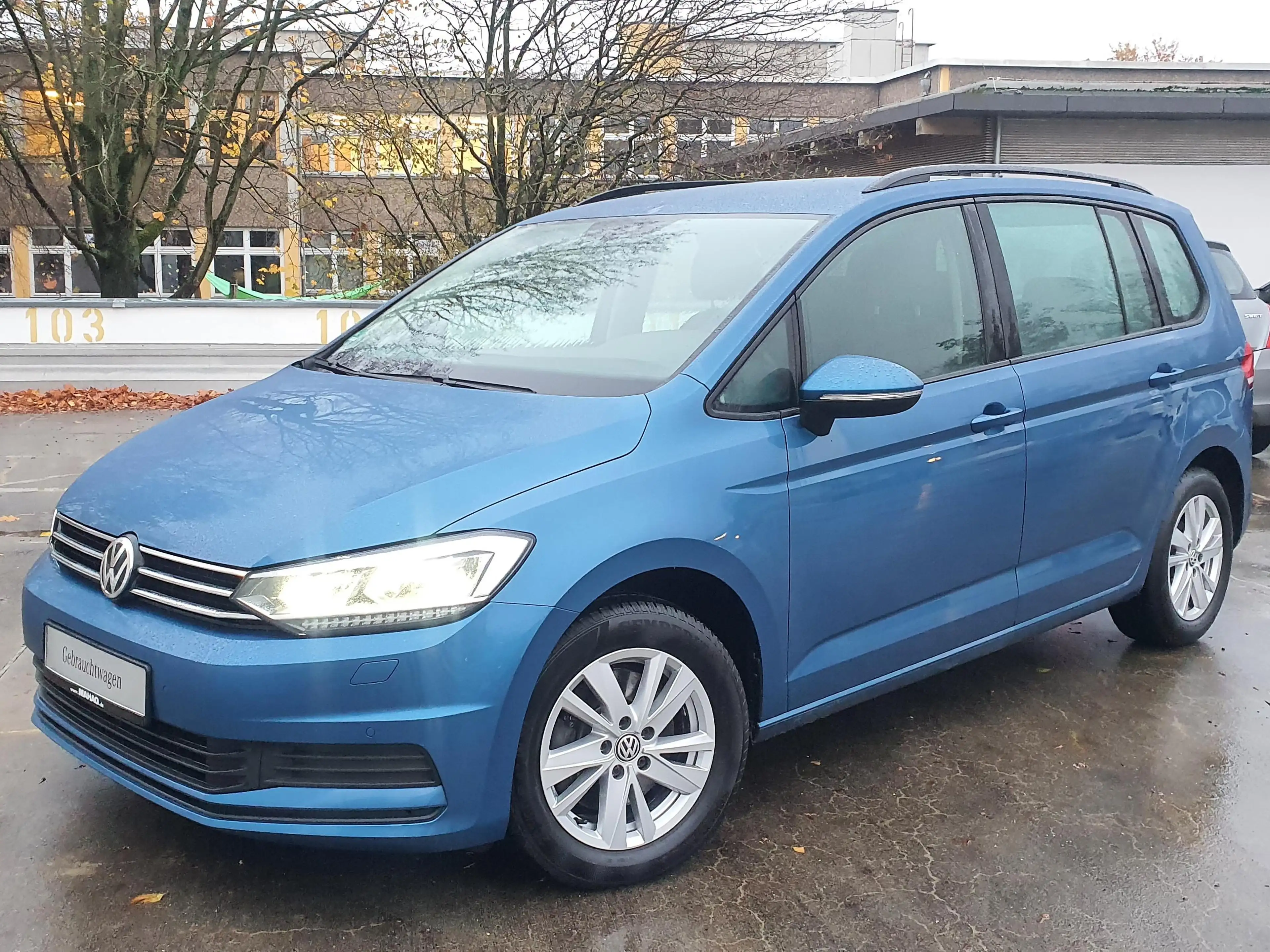 Volkswagen Touran TOURAN 2.0 TDI * DSG LED KAMERA ALCANTARA* — photo 2