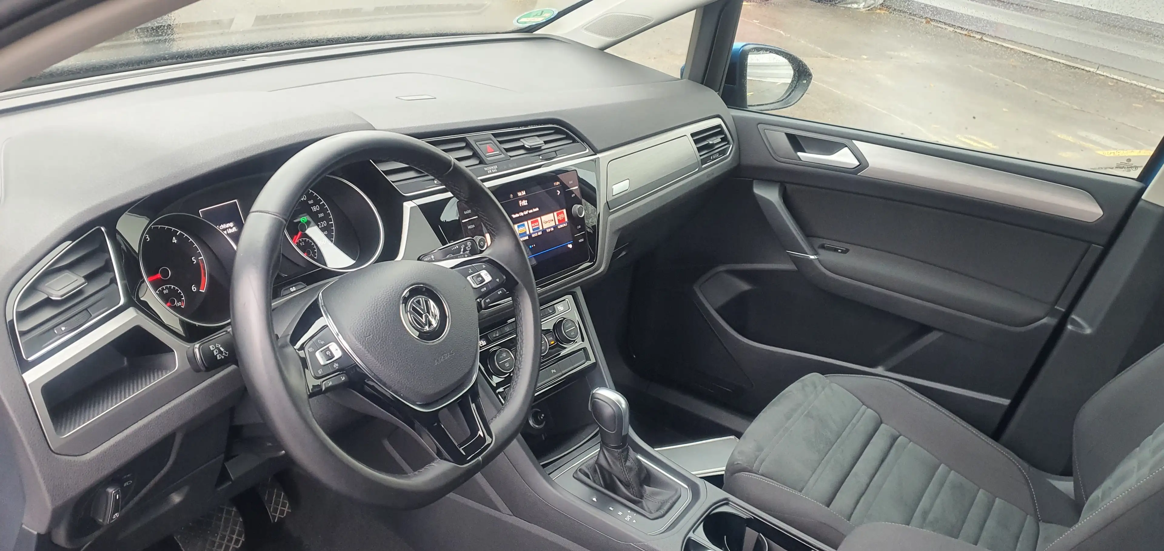 Volkswagen Touran TOURAN 2.0 TDI * DSG LED KAMERA ALCANTARA* — photo 9
