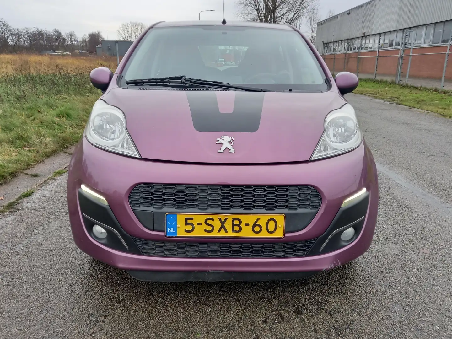 Peugeot 107 1.0 Envy Paars - 2