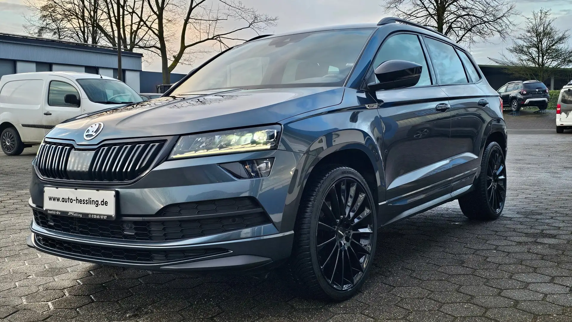 Skoda Karoq Sportline 4x4 20 Zoll AHK Virtual Cockpit Canton Gris - 1