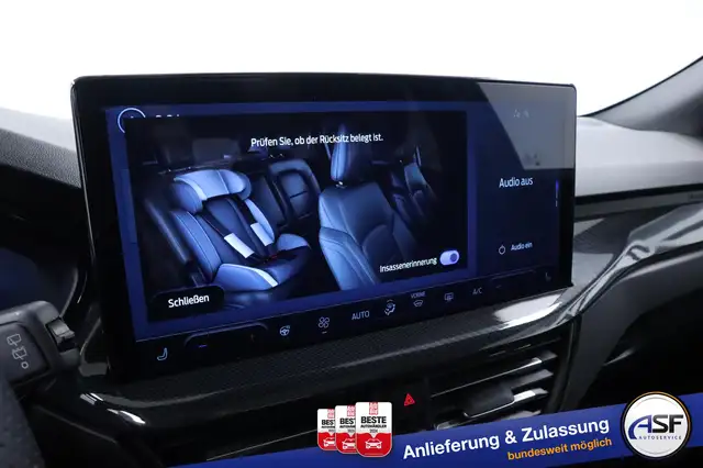 Ford Focus view 26
