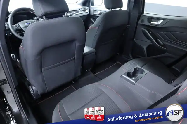 Ford Focus view 15