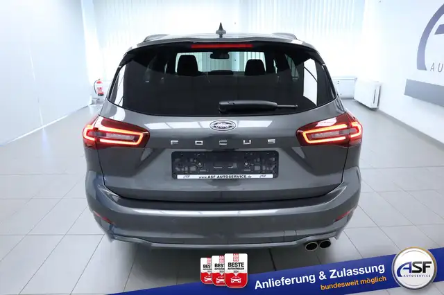 Ford Focus view 8
