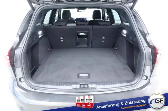 Ford Focus view 12