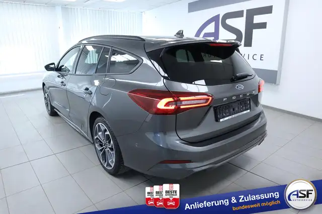 Ford Focus view 9