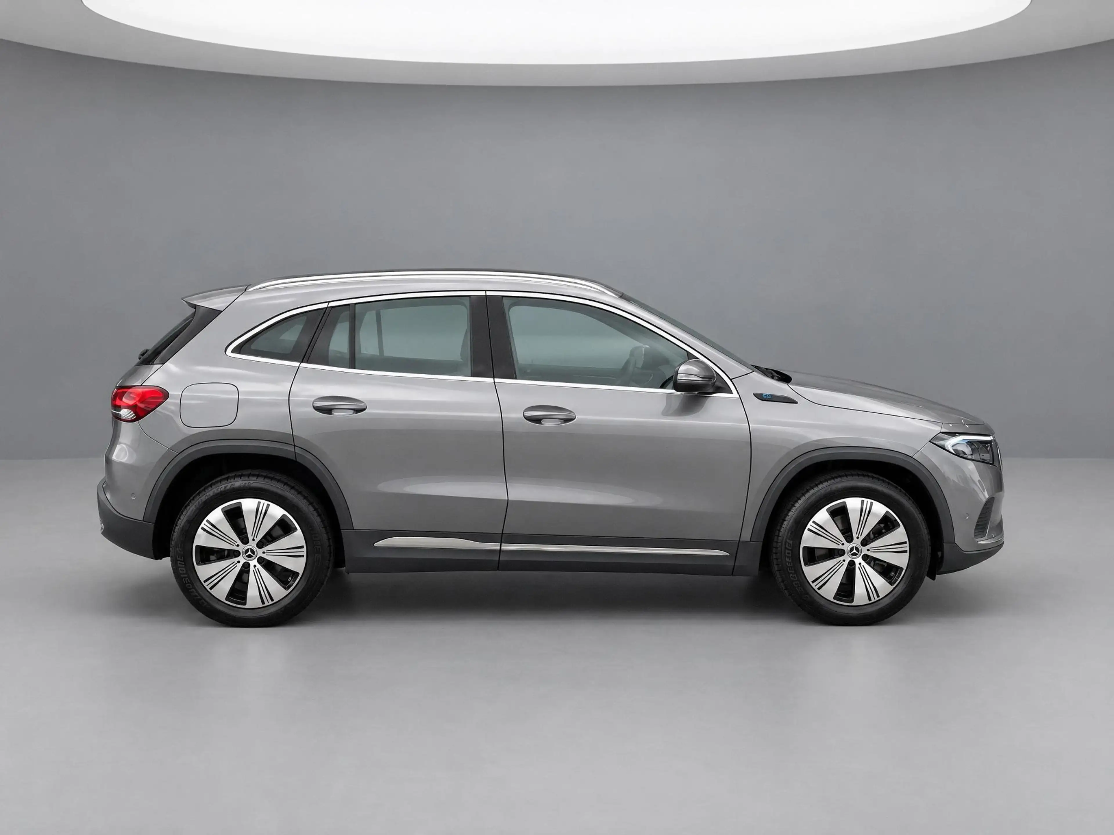 Mercedes-Benz EQA 250 Electric Art 67 kWh — photo 11