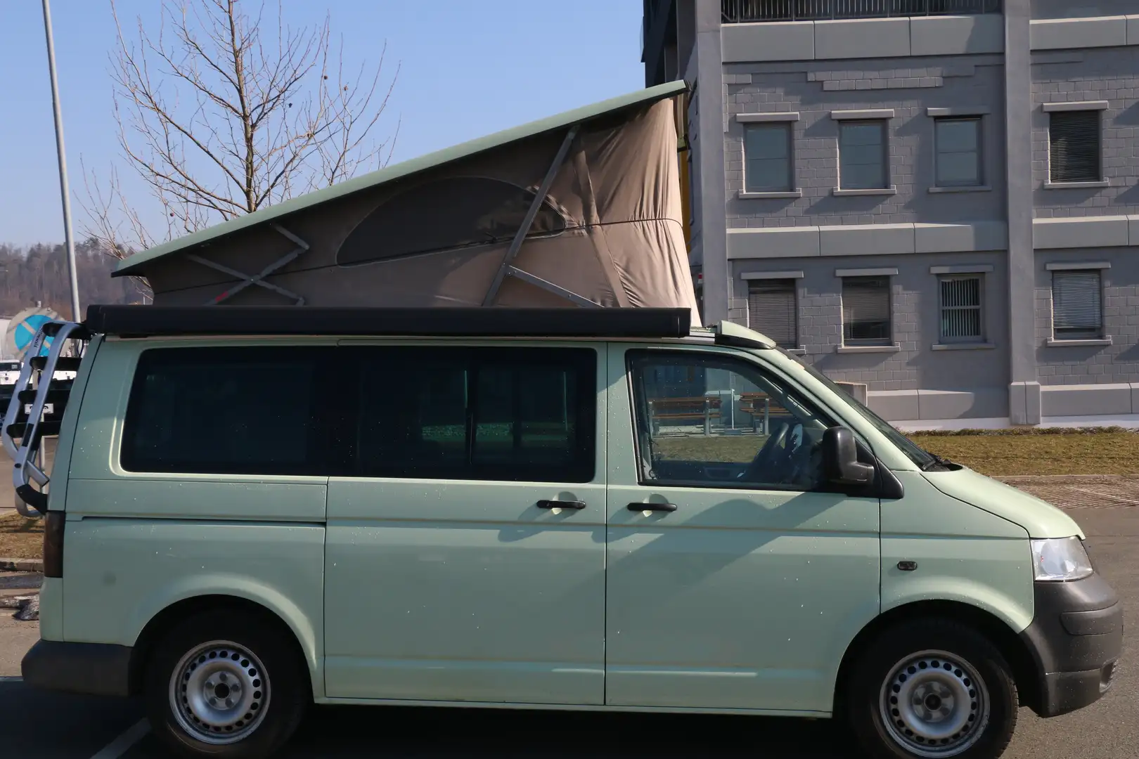 Volkswagen T5 California Comfortline Grün - 2