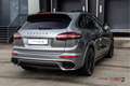 Porsche Cayenne 3.0 S E-Hybrid NL AUTO Grijs - thumbnail 7