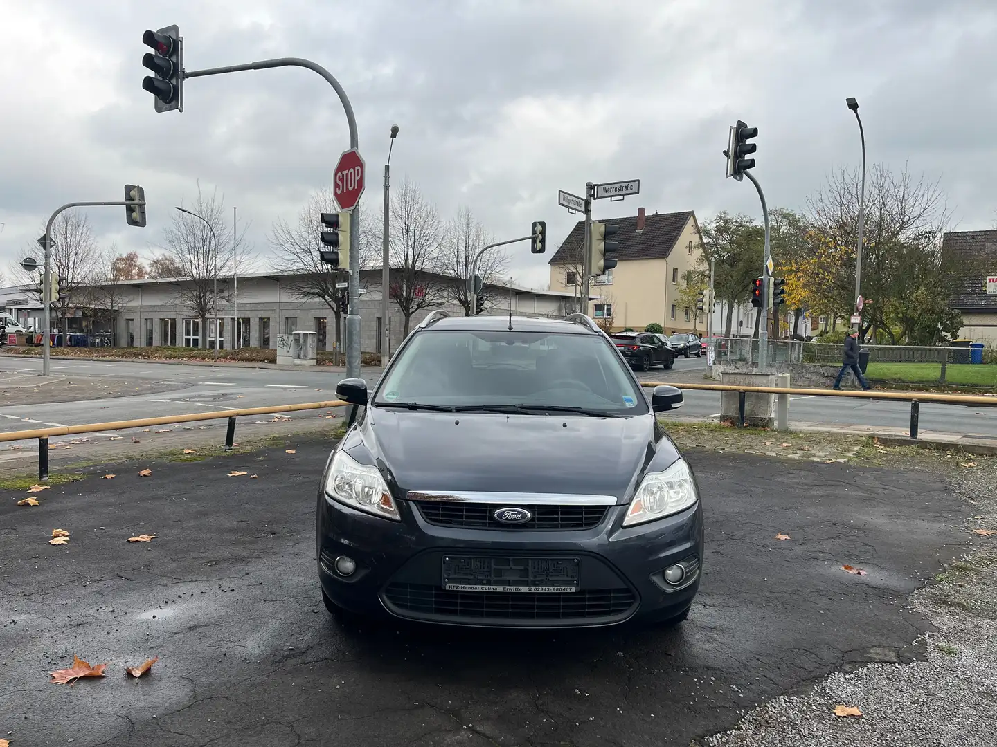 Ford Focus STYLE*KLIMA*AUX*AHK*100.000*TKM*TÜV/AU*11/2027* Grau - 2